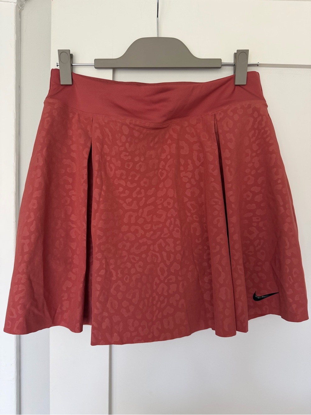 Nike Dri Fit Pinksicle Leopard Print Embossed Pleated Tennis/Golf Skirt/Skort